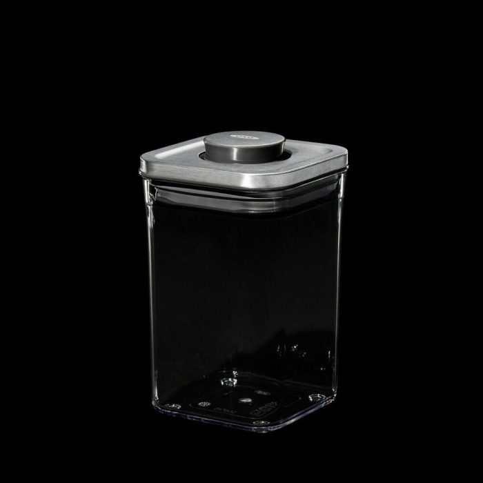 קופסת אחסון למטבח מלבן בינוני 2.6 ליטר עם מכסה נירוסטה OXO POP